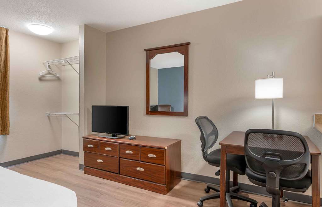 Extended Stay America Suites Fort Wayne South - photo 8