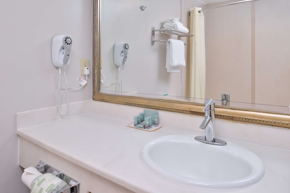 Best Western Airpark Hotel LAX Airport LA Stadium - photo 27