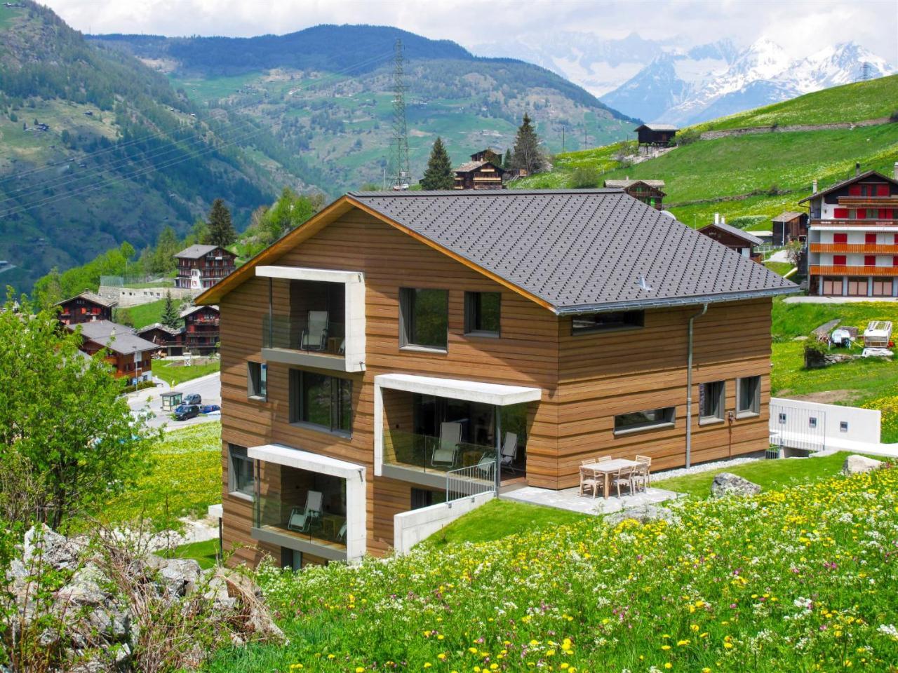 Apartment Sera Lodge Wohnung Bietschhorn by Interhome — 4-Star Luxury Hotel in Grachen, Switzerland
