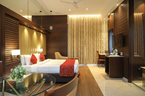 Hotel Gurudev Grand in Kalyan, India