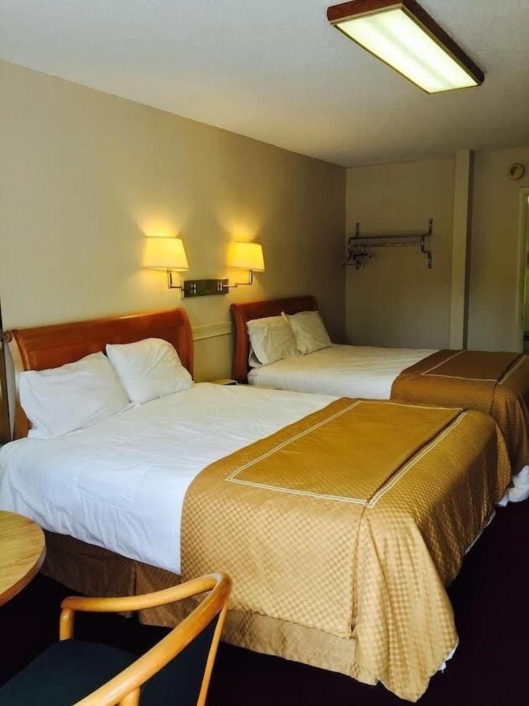 Downtown SuperInn - photo 11