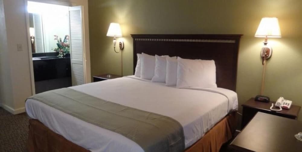 Motel 6 Abbeville AL - photo 11