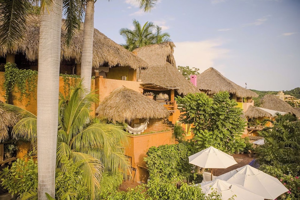 Ensueño de Fuga in Ixtapa-Zihuatanejo, Mexico