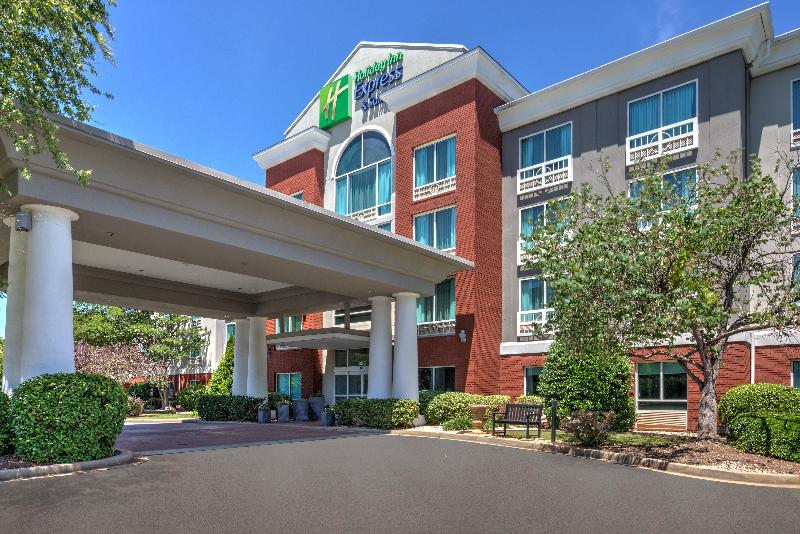 Holiday Inn Express I 26 & Us 29 At Westgate Mall by IHG - photo 3