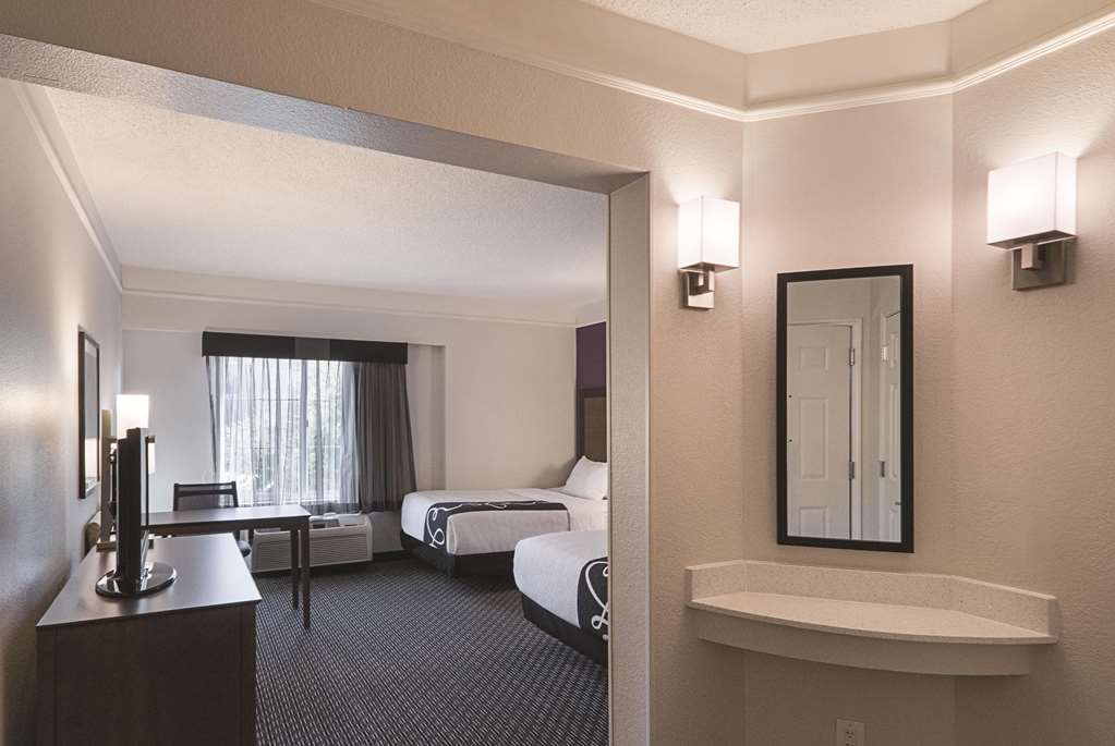 La Quinta Inn & Suites by Wyndham Orem University Pwy Provo - photo 35