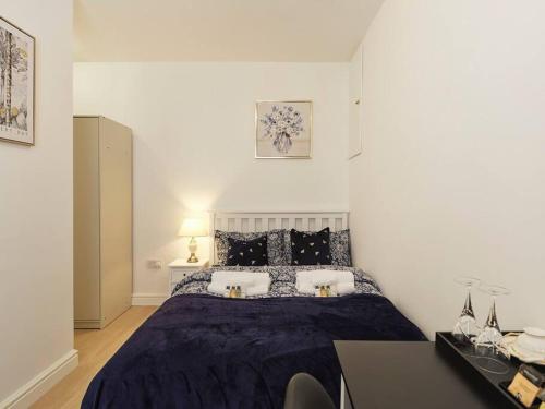 Rofennie Suite Luxury ensuite room — 4-Star Luxury Hotel in Maidstone, United Kingdom