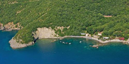 La Francesca Sud Un Villaggio Glamping — Scario