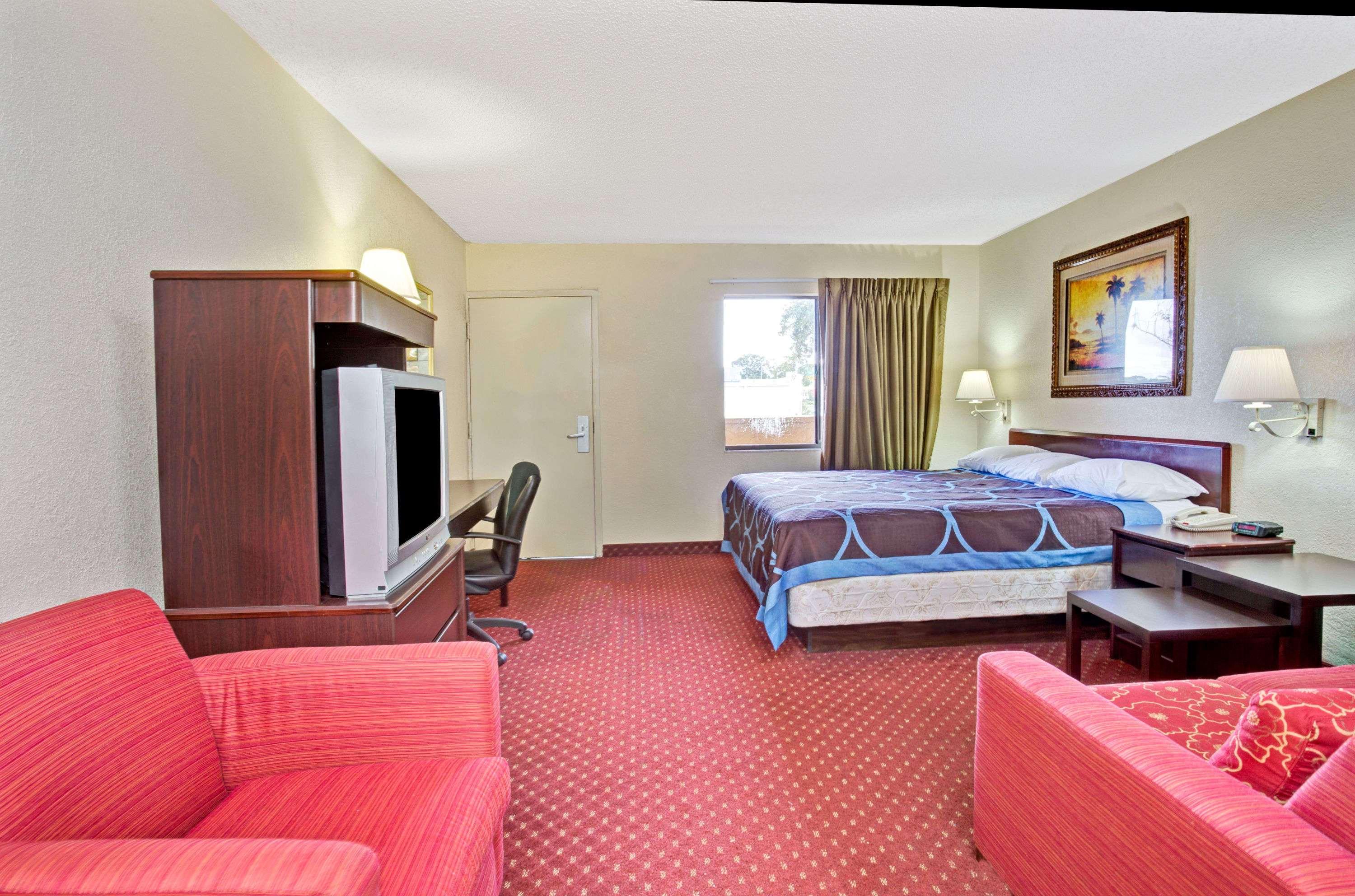 Super 8 by Wyndham Jacksonville Orange Park - photo 4