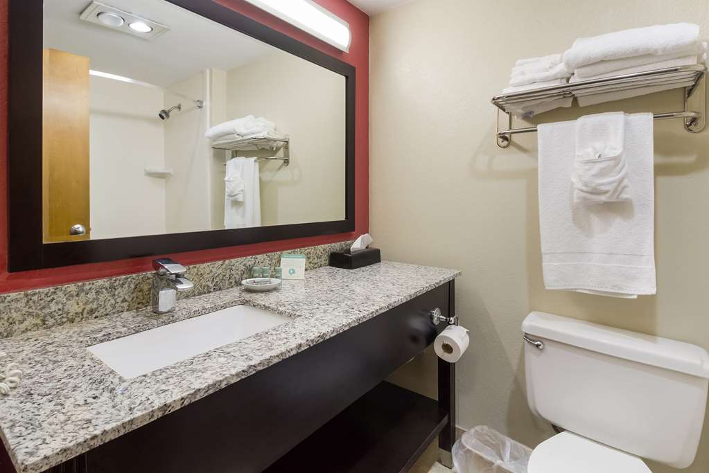Best Western Braddock Inn - photo 30