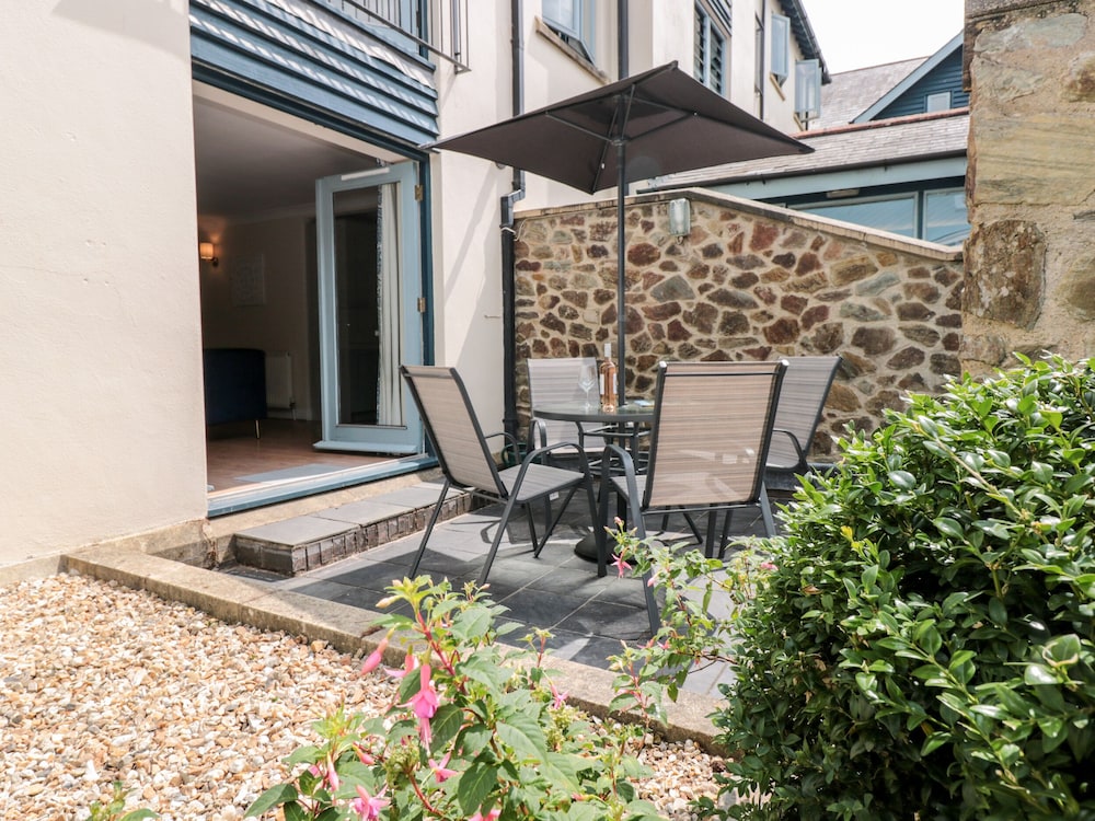 2 Dartmouth House — 4-Star Luxury Hotel in Dartmouth, United Kingdom