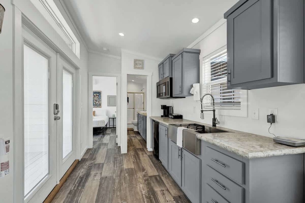 Resort at Fredericksburg Unit 23 - photo 4