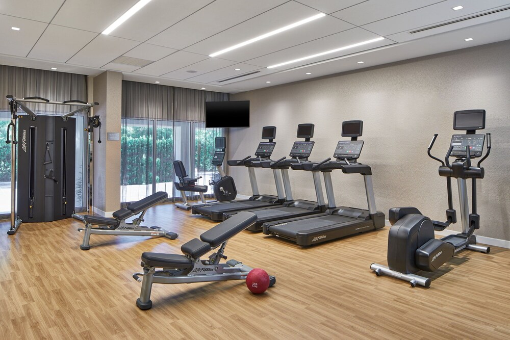 AC Hotel by Marriott Orlando Lake Buena Vista - photo 23