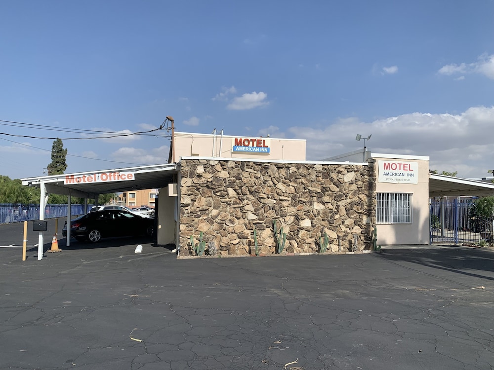 American Inn — Perris