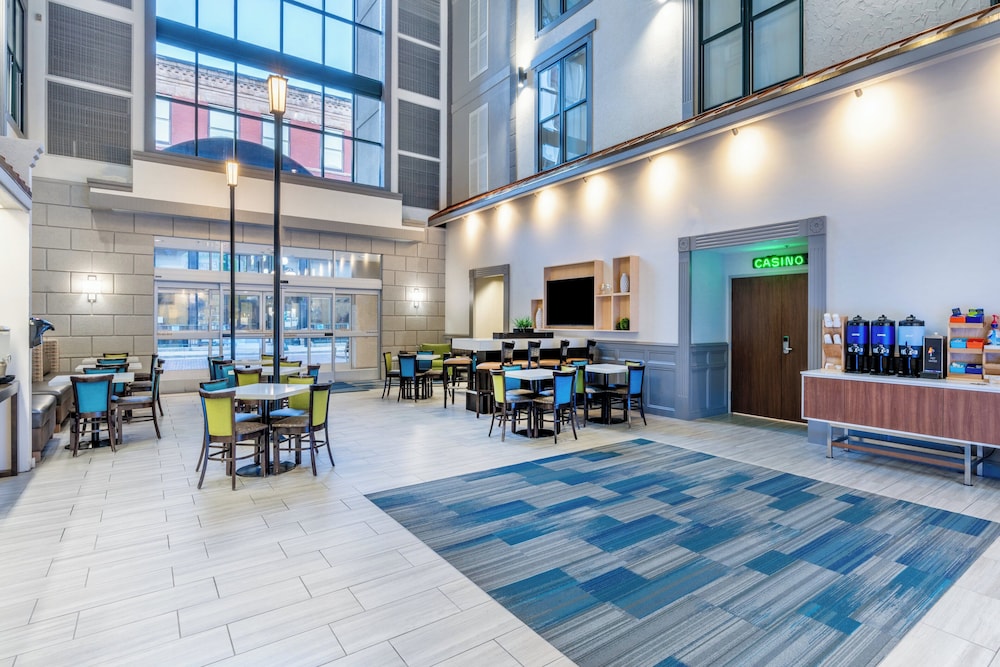 Holiday Inn Express Hotel & Suites Deadwood Gold Dust Casino - photo 54
