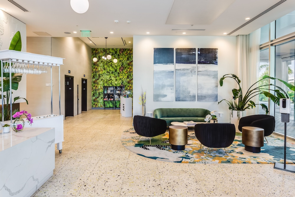 SERENA Hotel Aventura Miami Tapestry Collection by Hilton - photo 2
