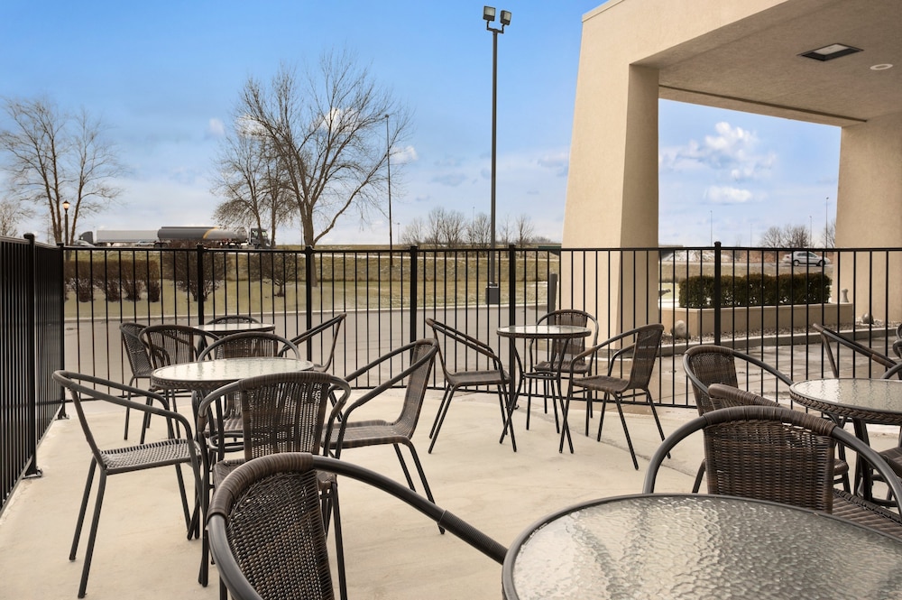 Baymont by Windham Springfield - photo 18