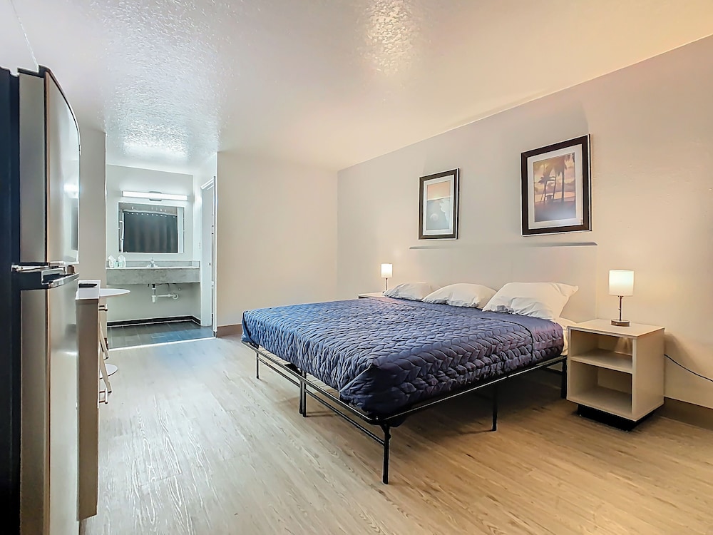 Quality Inn Davenport Maingate South - photo 16