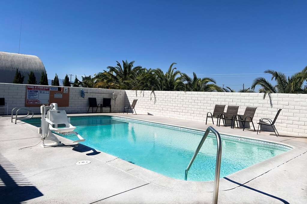 Days Inn by Wyndham Ridgecrest near China Lake Naval Station - photo 7