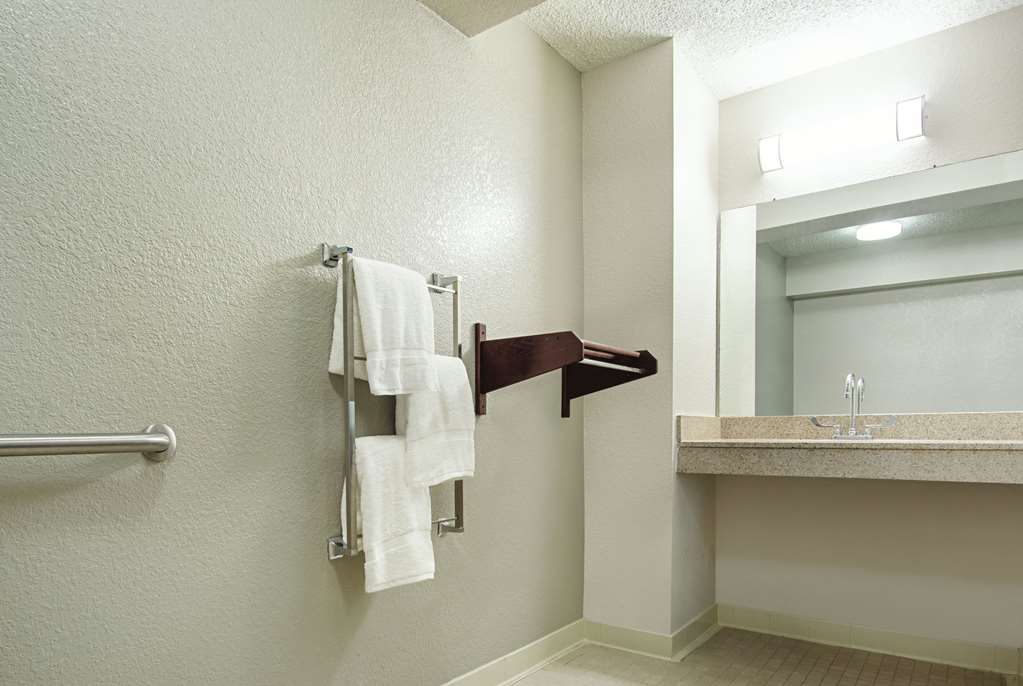 La Quinta Inn by Wyndham West Palm Beach Florida Turnpike - photo 32