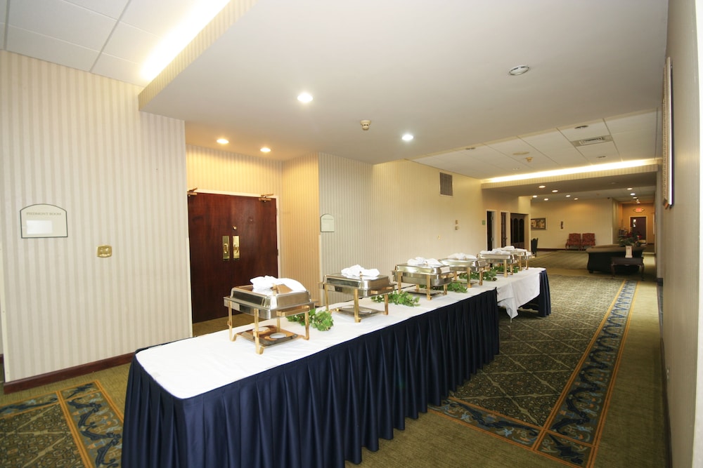 Sonesta Select Hotels Statesville - photo 30