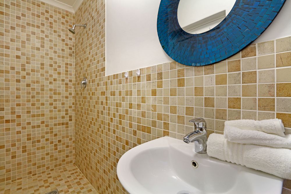 Alphens Edge Boutique Retreat
