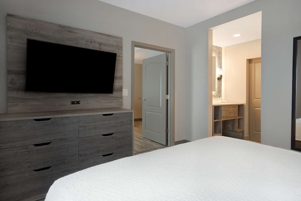 Homewood Suites by Hilton Lexington Hamburg - photo 8