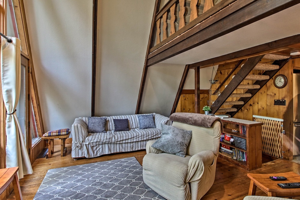 Ski Chalet on Saco Less Than 2 Mi To Attitash Resort - photo 4