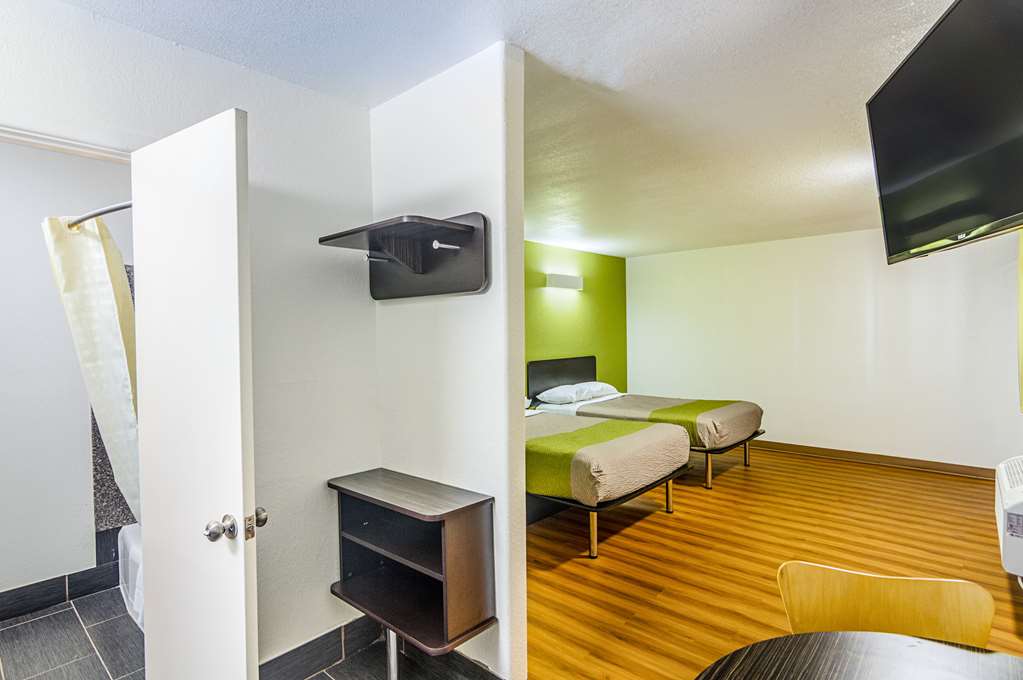 Motel 6 Childress TX - photo 12