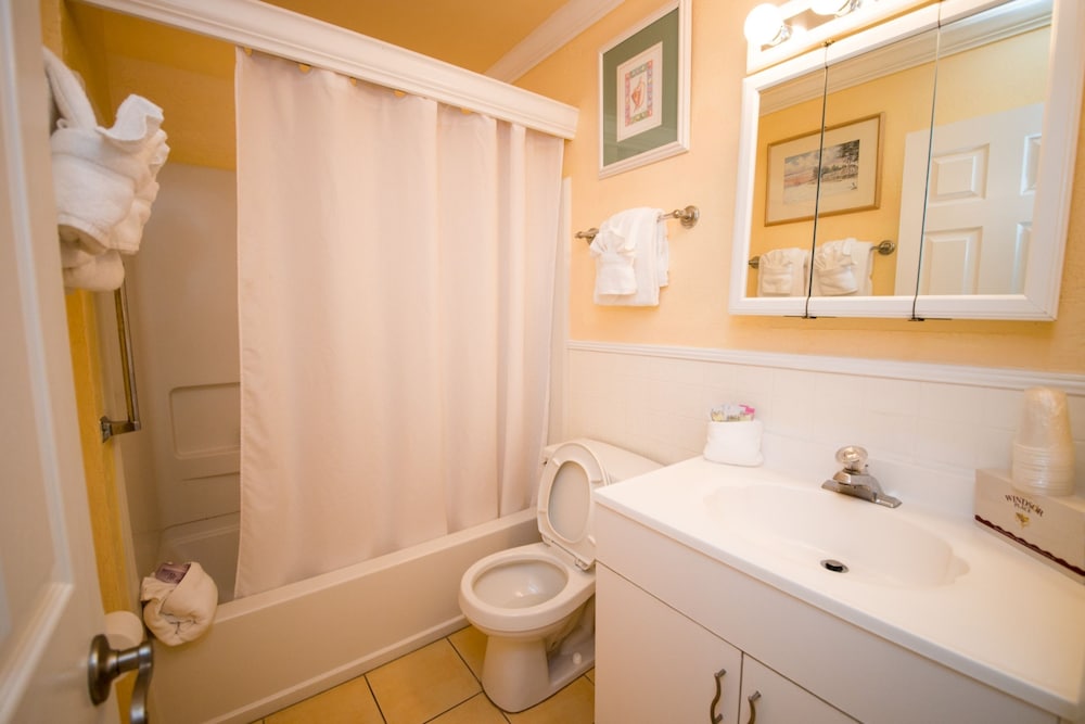 Tradewinds Beach Resort - photo 47