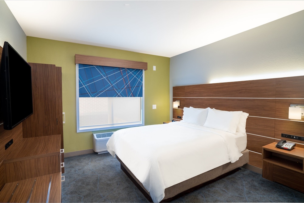 Holiday Inn Express And Suites Dahlonega University Area an IHG Hotel - photo 59