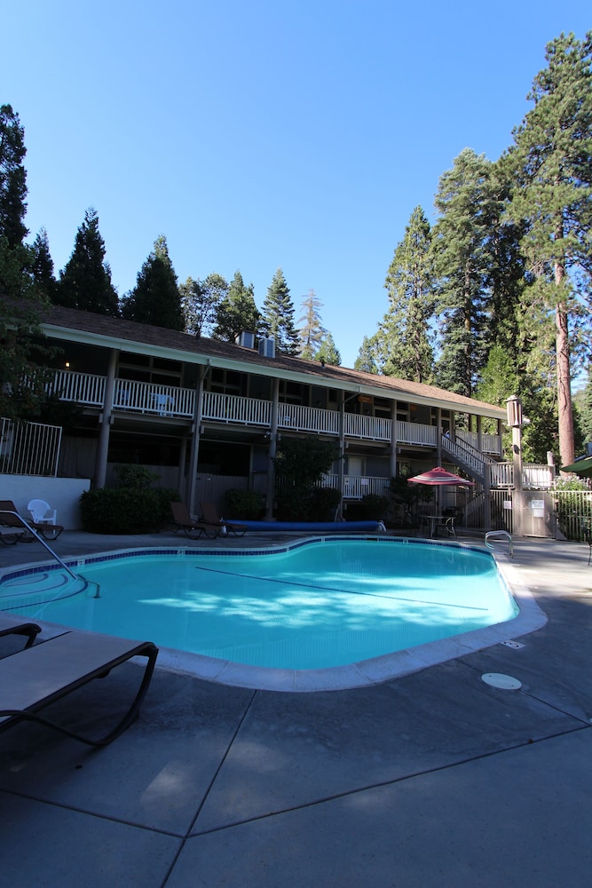 Lake Arrowhead Chalets a VRI resort - photo 20