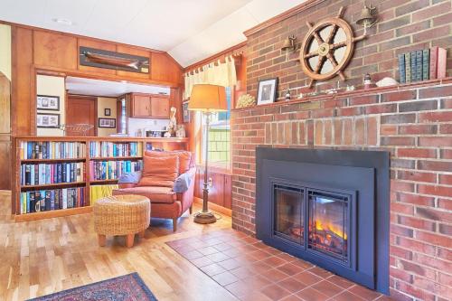 Anchorage Cottages #10 in Long Beach, United States