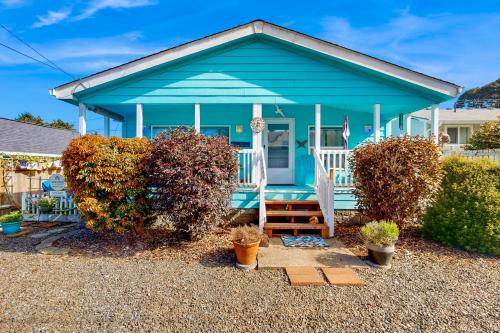 Blue Heaven Beach House — 4-Star Luxury Hotel in Rockaway Beach, United States