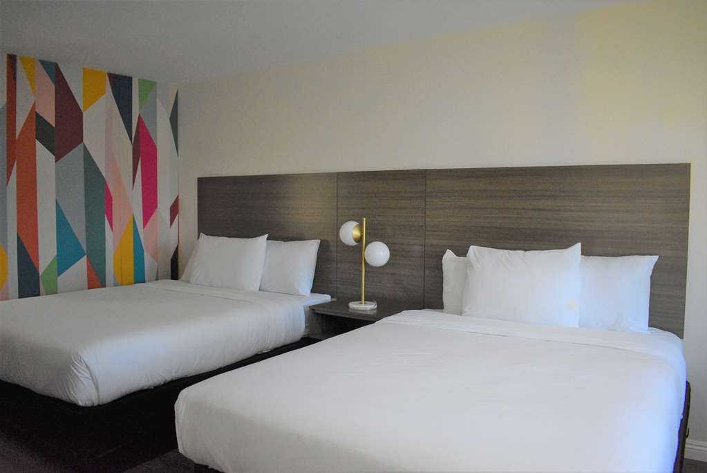Signature Anaheim Maingate - photo 10