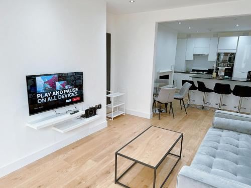 Massive Flat Near Greenwich Park — 4-Star Luxury Hotel in London, United Kingdom