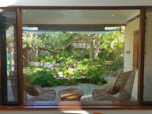 The Sanctuary garden oasis in South Fremantle — 4-Star Luxury Hotel in South Fremantle, Australia