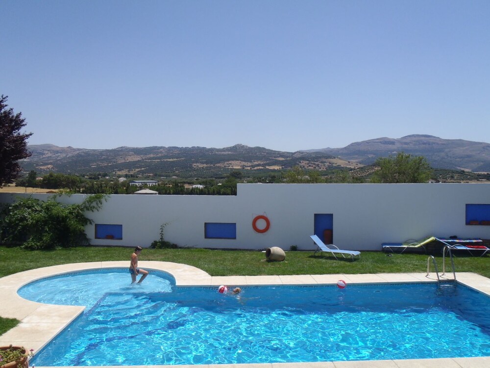 Cortijo Laguna De Espejo — Ronda