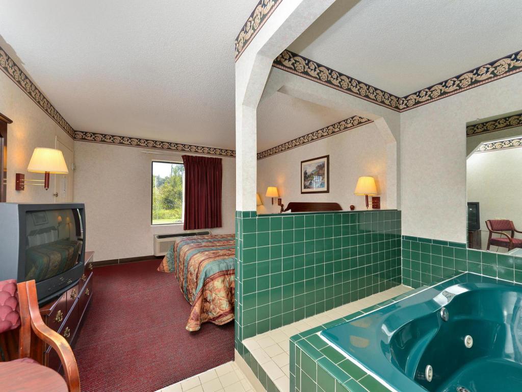 Americas Best Value Inn Valdosta Lake Park - featured photo