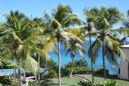 Résidence La Vieille Tour ZENITUDE Grand studio vue mer accès plage privative — 4-Star Luxury Hotel in Le Gosier, Guadeloupe