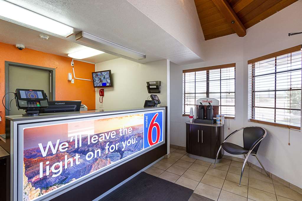 Motel 6 Mesa South - photo 22