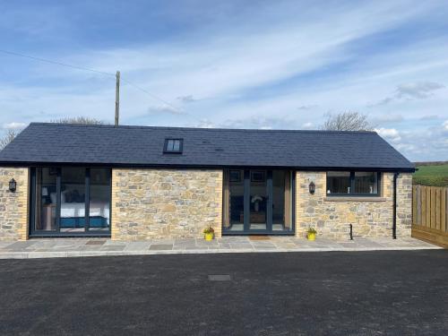 The Cwtch — 4-Star Luxury Hotel in Bridgend, United Kingdom