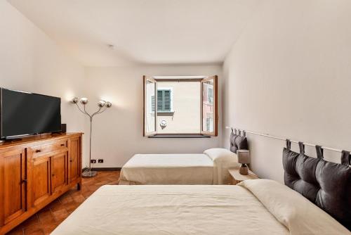 Appartamento Anna Eleganza E Confort in Centro — 4-Star Luxury Hotel in Pietrasanta, Italy