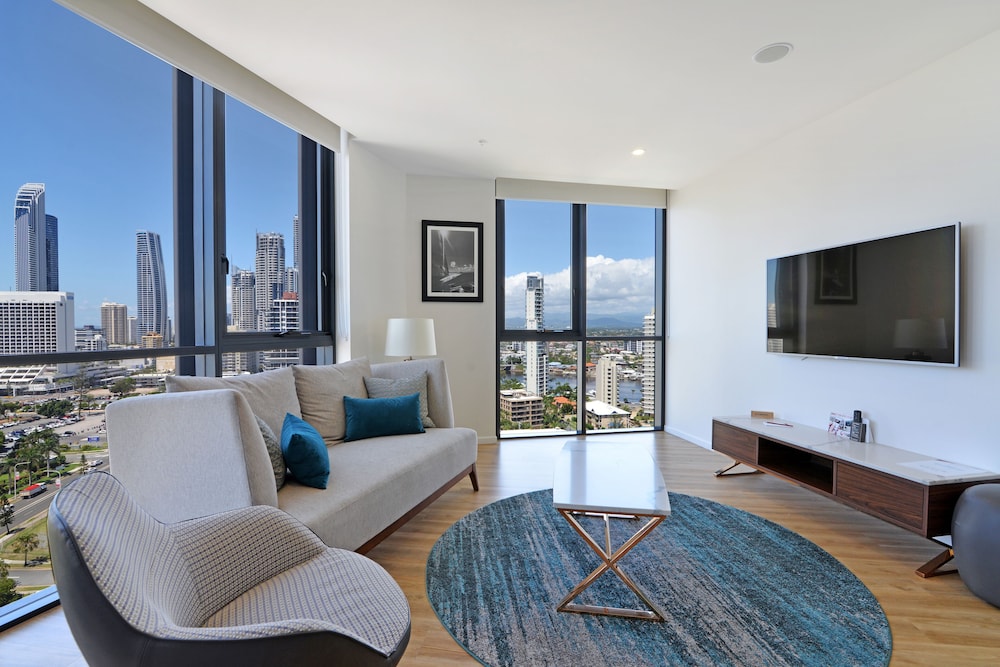 Ruby Gold Coast By Cllix — 4-Star Luxury Hotel in Gold Coast, Australia