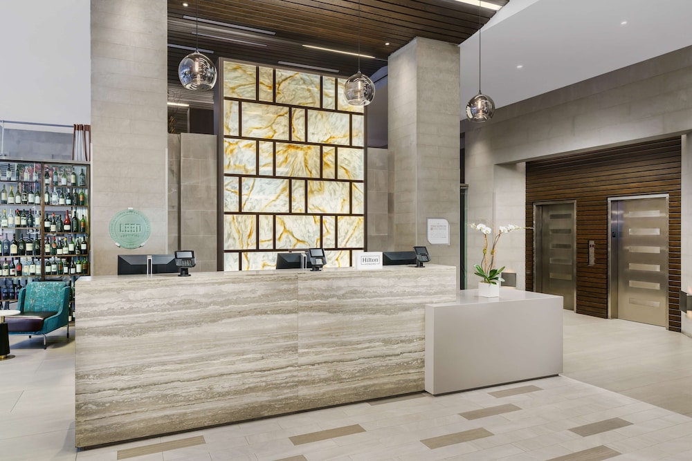 Hilton Garden Inn New York Times Square North - photo 5