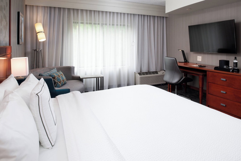 Courtyard by Marriott High Point - photo 6