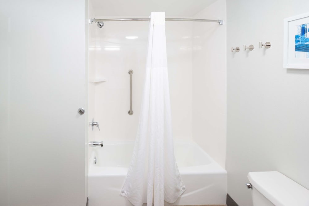 Hampton Inn Christiansburg Blacksburg - photo 28