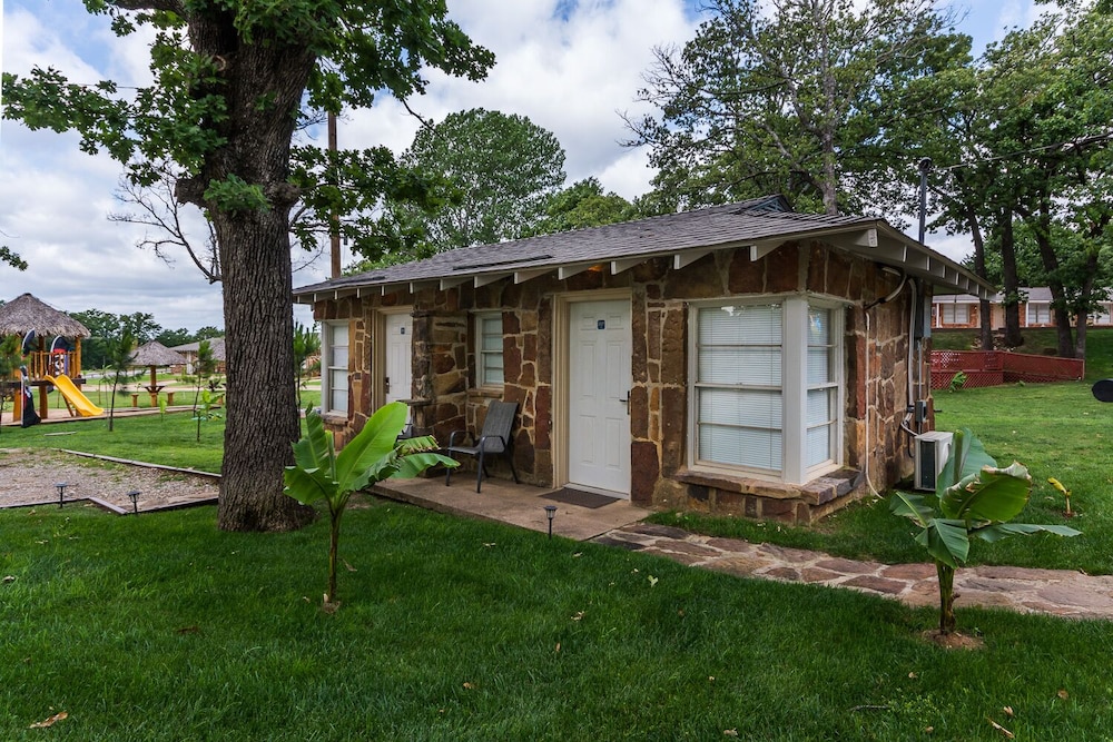 Lake Texoma Lodge and Resort - photo 100