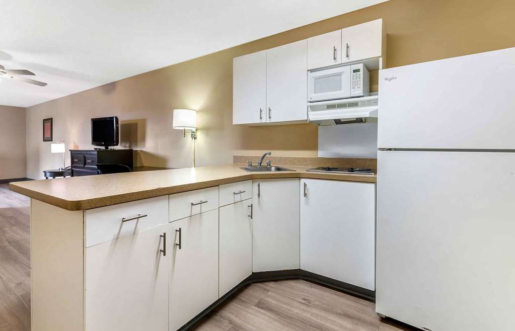 Extended Stay America Suites Minneapolis Woodbury - photo 25