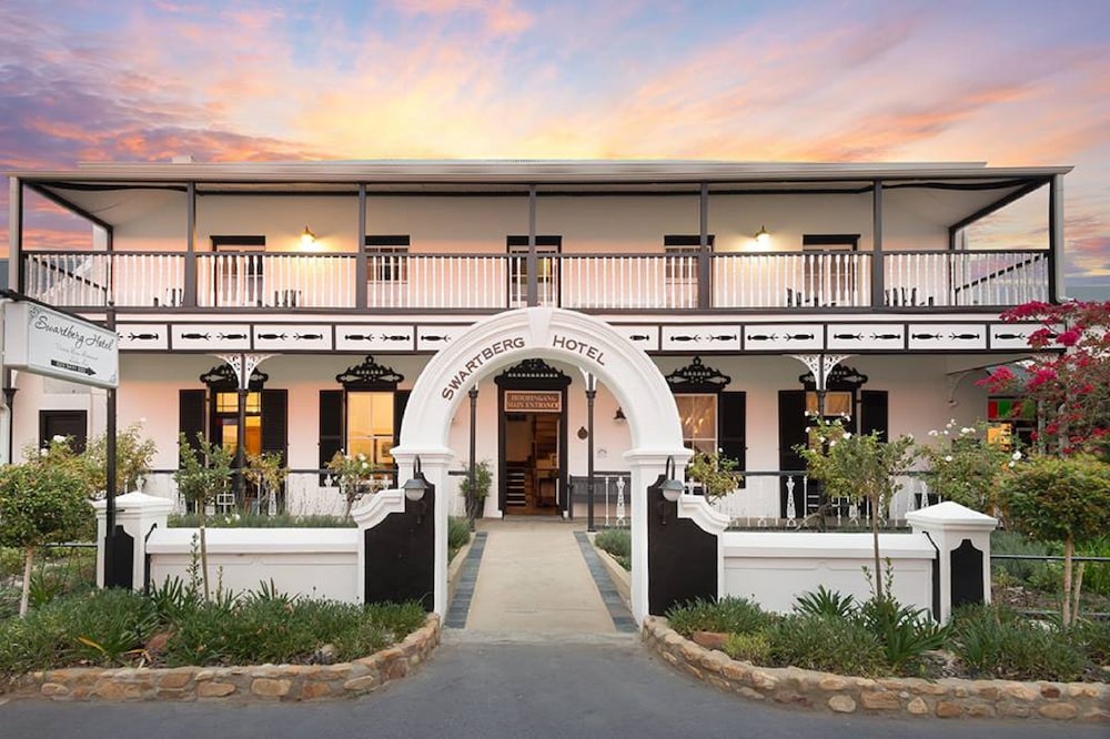 Mont d'Or Swartberg Hotel — hotel in Prince Albert