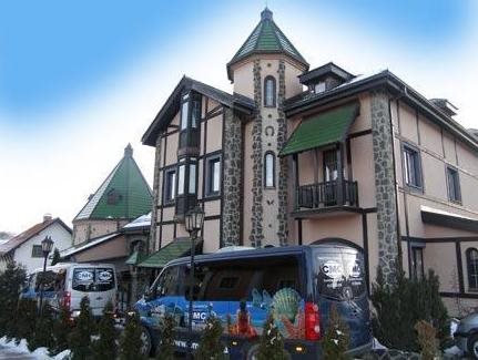 Klub Satelit Zlatibor in Zlatibor, Serbia